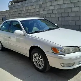 Toyota Camry 2001