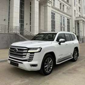 Toyota Land Cruiser 2023