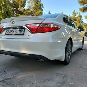Toyota Camry 2015