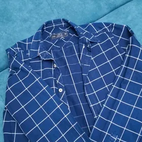 джинсы,рубашка