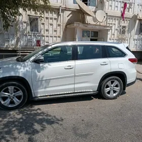 Toyota Highlander 2017