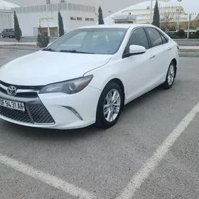 Toyota Camry 2017