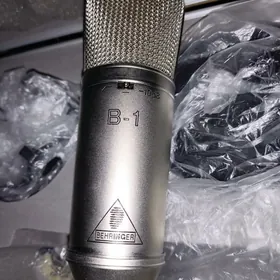 Studiýa mikrofony B1 Behringer