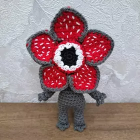 игрушка вязаная.