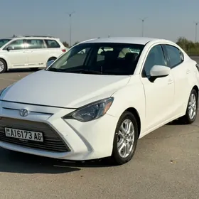 Toyota Yaris 2017
