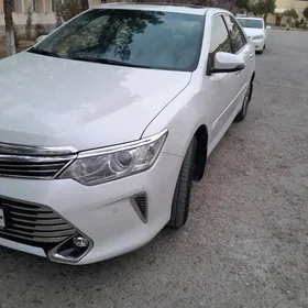 Toyota Camry 2015