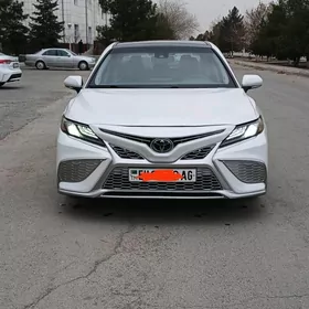 Toyota Camry 2023