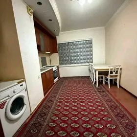 Мир 4 4 комнатная 7 этаж