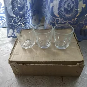 стеклянные рюмки,фужеры,корзин