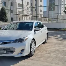 Toyota Avalon 2013