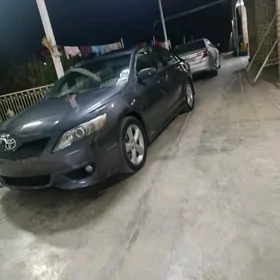 Toyota Camry 2010
