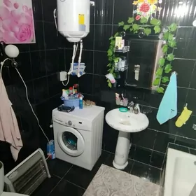 3 nji etaj 3 komnat jaý 