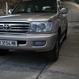Toyota Land Cruiser 2000