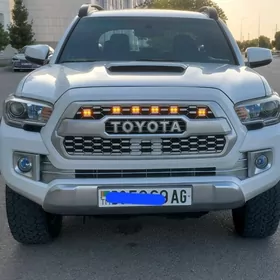 Toyota Tacoma 2018