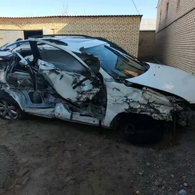 Mitsubishi Outlander 2011