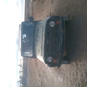 UAZ 469 2001