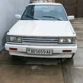 Nissan Bluebird 1989