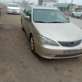 Toyota Camry 2005