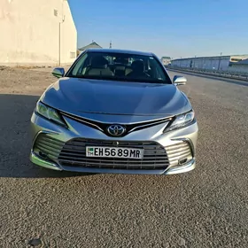 Toyota Camry 2020