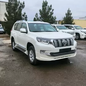 Toyota Land Cruiser Prado 2023