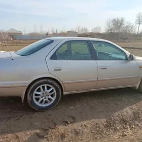 Toyota Camry 1999