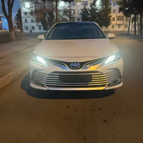 Toyota Camry 2023
