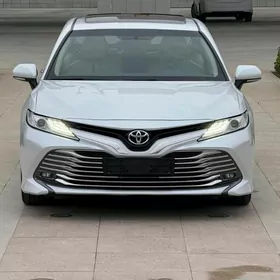 Toyota Camry 2020