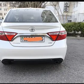 Toyota Camry 2016