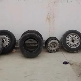 gara disga dört Bolt