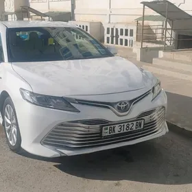 Toyota Camry 2020