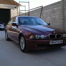 BMW E39 2001