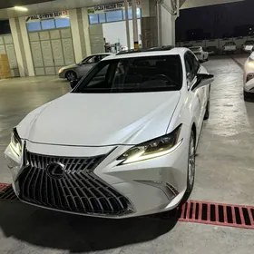 Lexus ES 350 2021