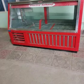 холодилник витринед