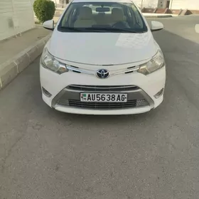 Toyota Yaris 2014
