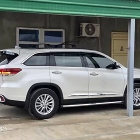 Toyota Highlander 2019