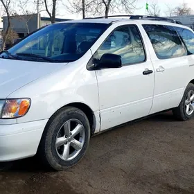 Toyota Sienna 2002