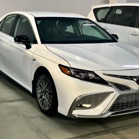 Toyota Camry 2023