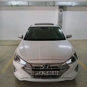 Hyundai Elantra 2020