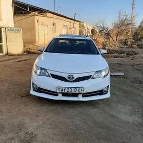 Toyota Camry 2012