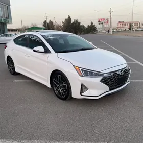 Hyundai Elantra 2020