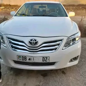 Toyota Camry 2011