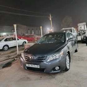 Toyota Camry 2011