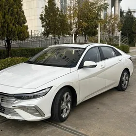 Hyundai Elantra 2025