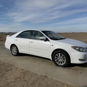 Toyota Camry 2004