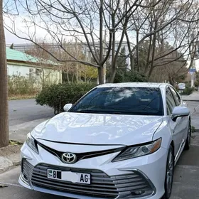 Toyota Camry 2018
