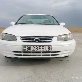 Toyota Camry 1999