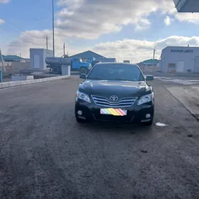 Toyota Camry 2010