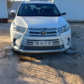 Toyota Highlander 2018