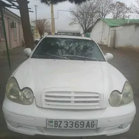 Hyundai Sonata 2003