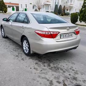Toyota Camry 2017